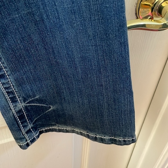 Harley Davidson size 4P curvy bootcut embellished wing mid rise jeans - Picture 6 of 14